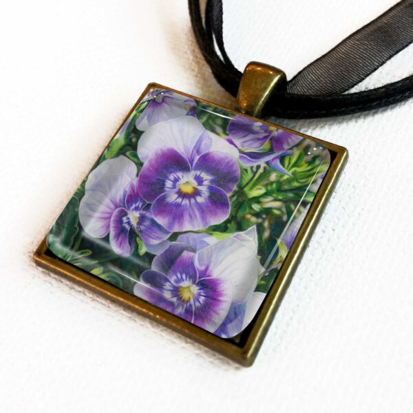 Cuddle Close - Pendant