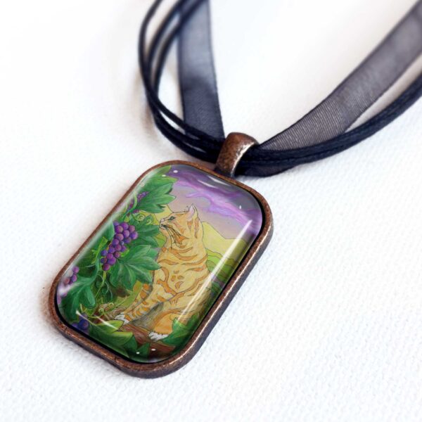 Vineyard Tabby - Pendant