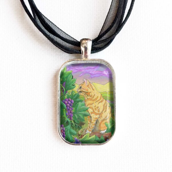 Vineyard Tabby - Pendant