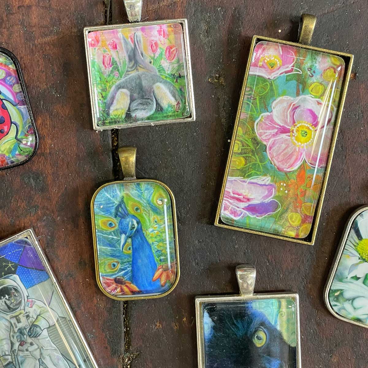 PENDANTS